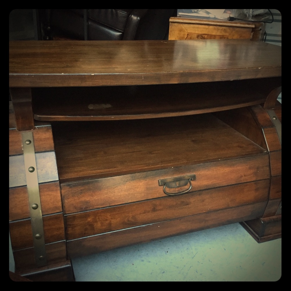 19th Century Barrel Style Antique Stand